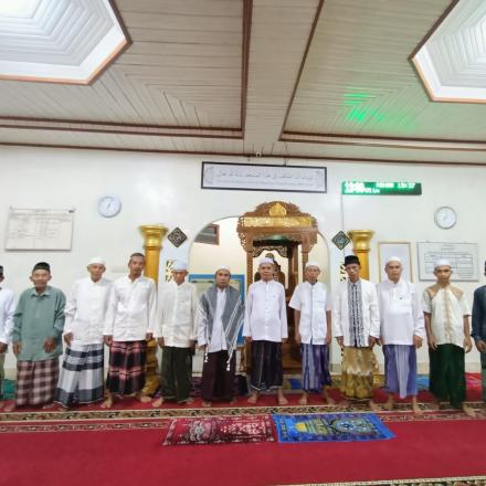 SAFARI RAMADHAN KE-2 PEMERINTAH DESA GUNUNG ULIN DI MASJID AL MUSTAQIM